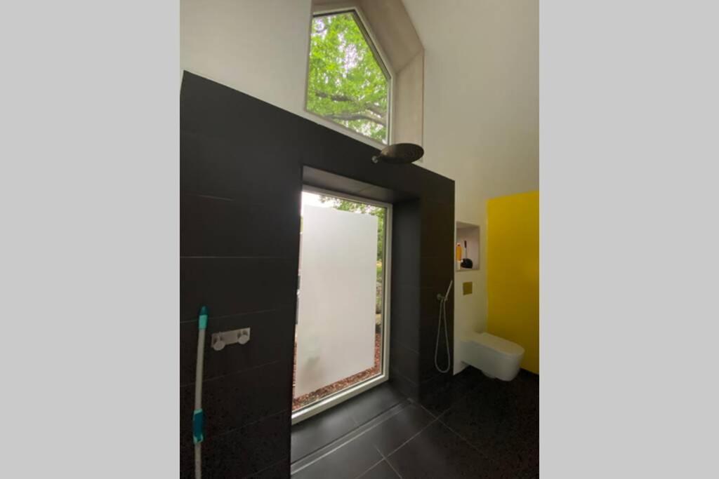 Oak Cottage Near Ronne & Beach Екстериор снимка